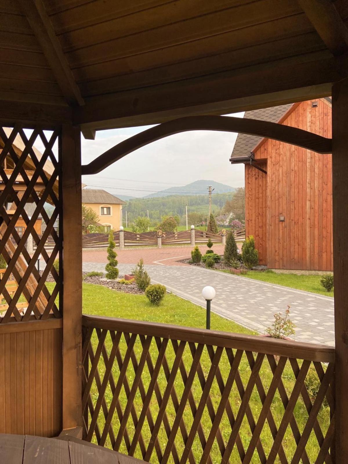 Four Seasons In Carpathians Hotel Migovo Ngoại thất bức ảnh